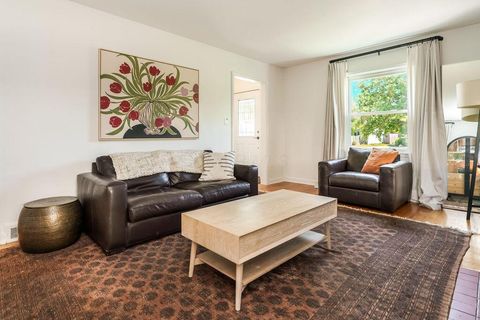 Tiny photo for 580 Richards Road, Columbus, OH 43214 (MLS # 226019662)