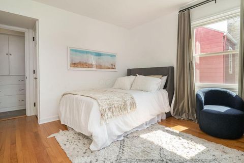 Tiny photo for 580 Richards Road, Columbus, OH 43214 (MLS # 226019662)