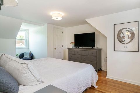 Tiny photo for 580 Richards Road, Columbus, OH 43214 (MLS # 226019662)