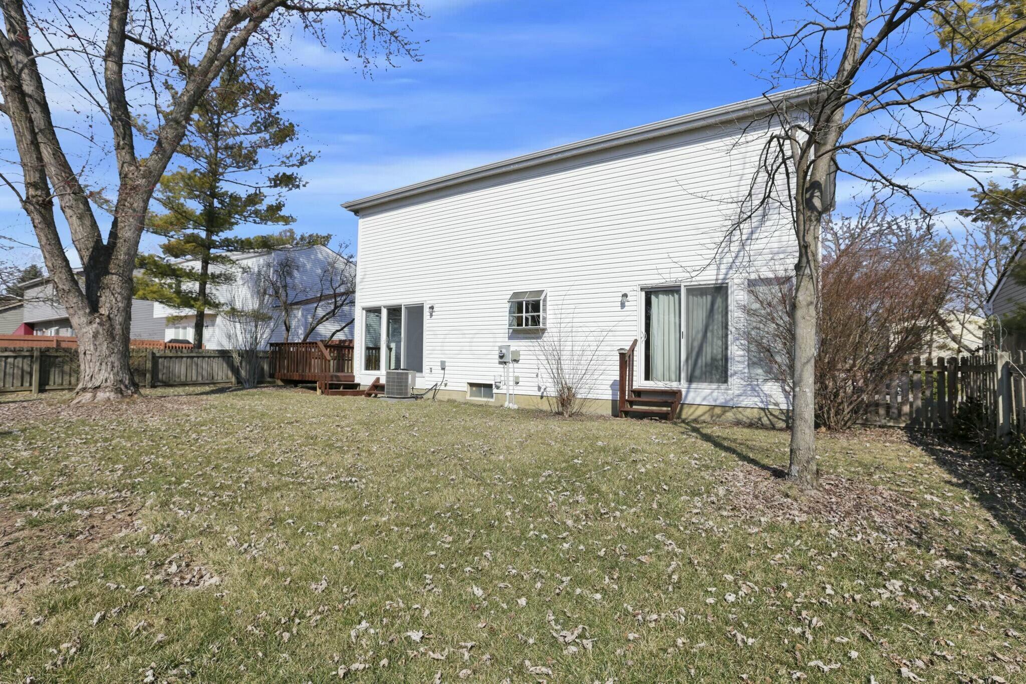 4877 Springdale Boulevard, Hilliard, Ohio image 38