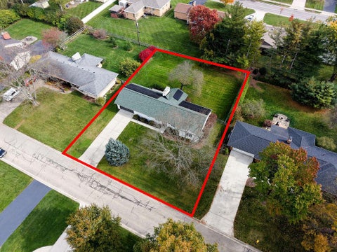 Tiny photo for 3784 Chevington Road, Columbus, OH 43220 (MLS # 226040998)