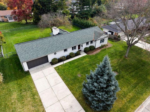 Tiny photo for 3784 Chevington Road, Columbus, OH 43220 (MLS # 226040998)