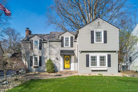 Photo of 2695 Henthorn Road, Upper Arlington, OH 43221 (MLS # 226009368)