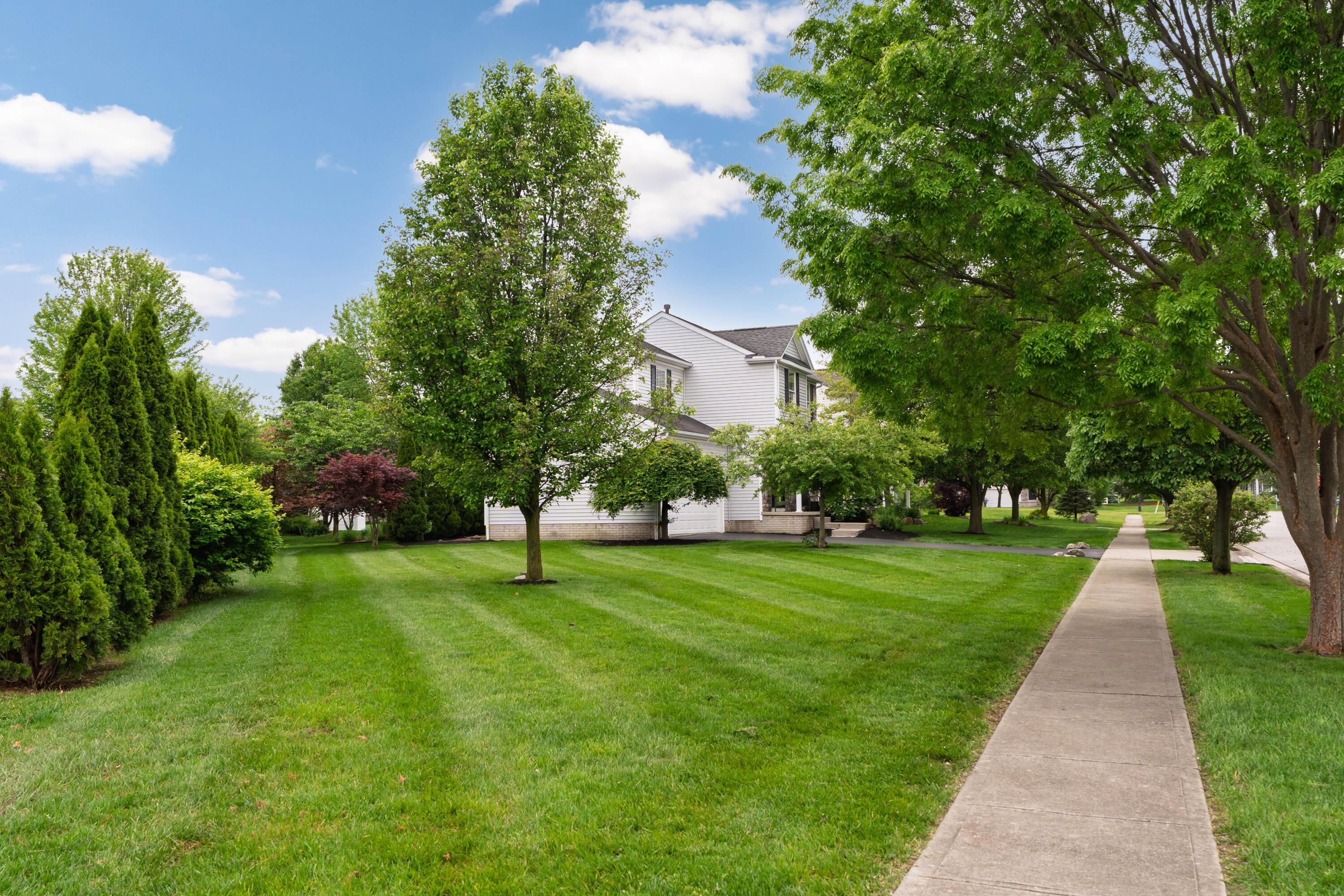 3941 Nordman Fir Drive, Grove City, Ohio image 36
