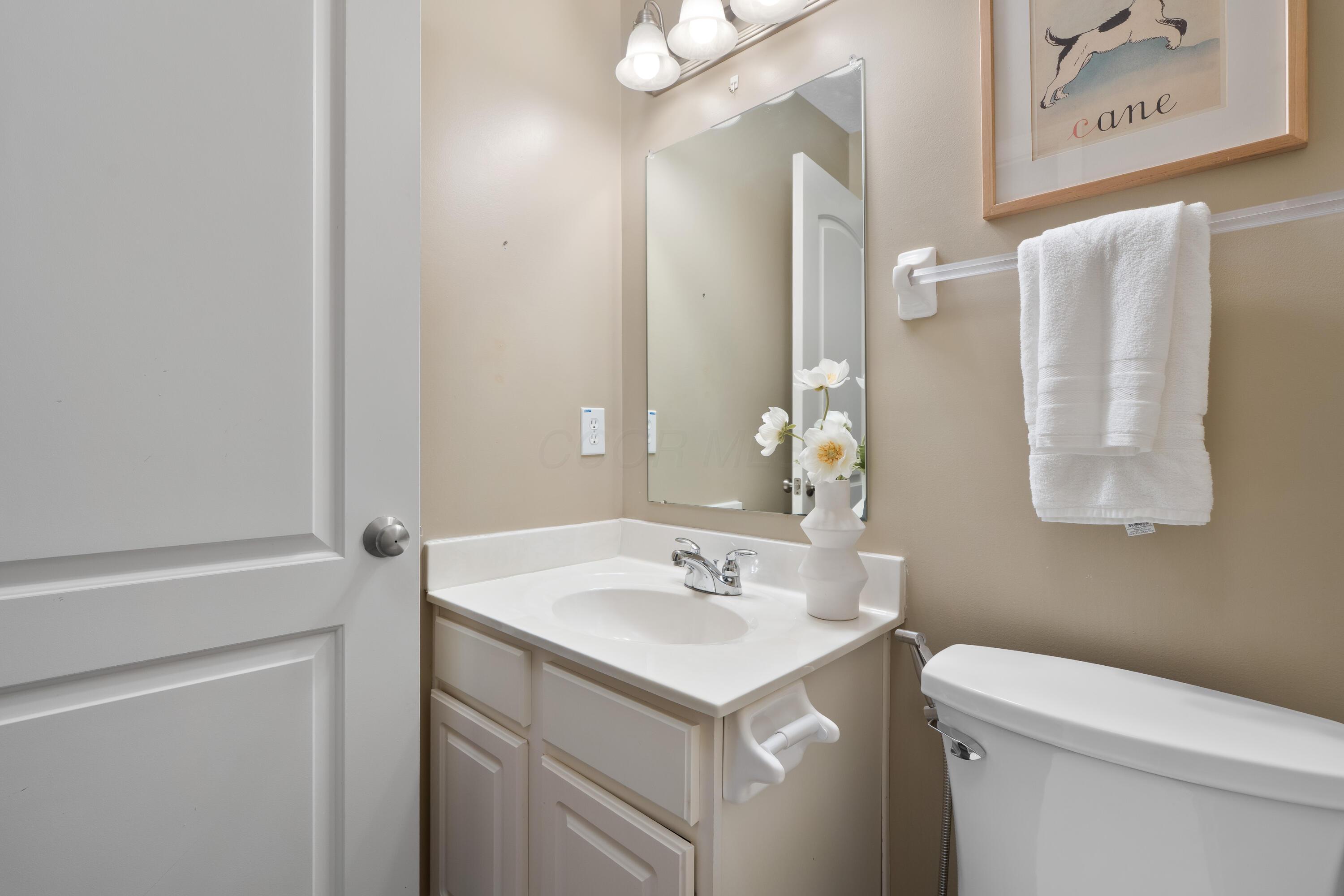 3941 Nordman Fir Drive, Grove City, Ohio image 18