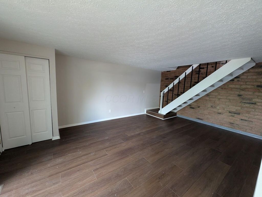 Photo of 2440 Burgandy Lane B #B, Columbus, OH 43232 (MLS # 226014734)