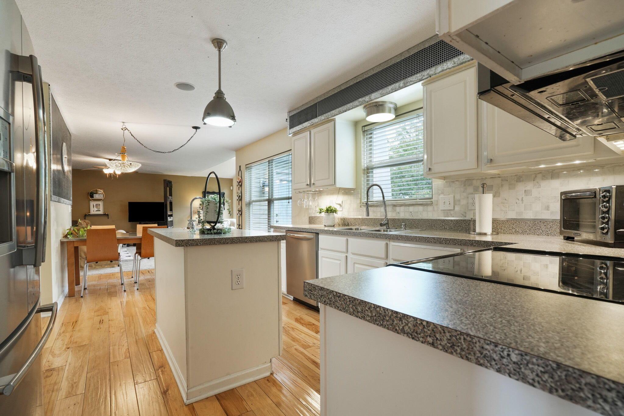 3998 Kul Circle, Hilliard, Ohio image 15