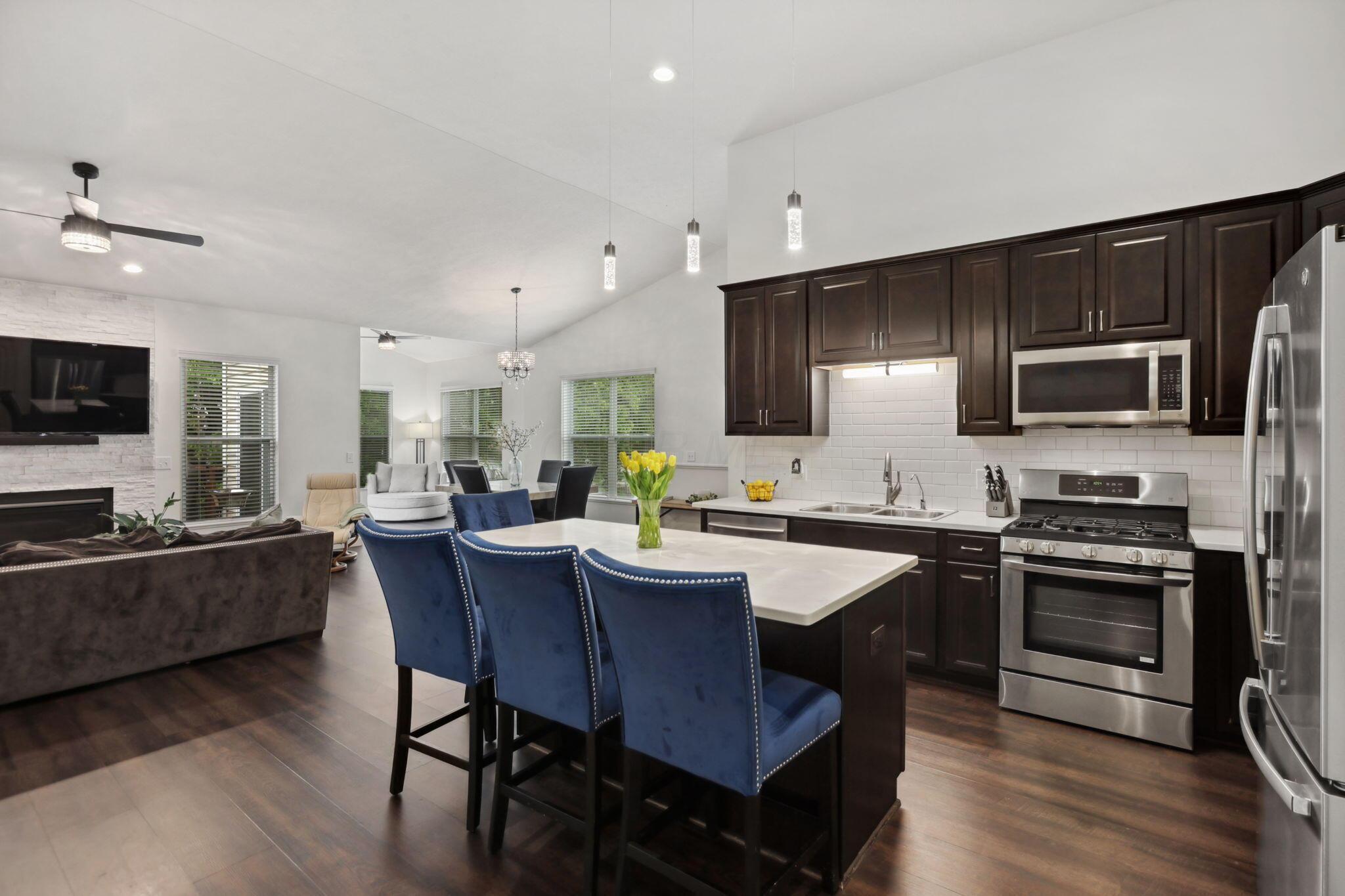 1865 Tournament Way, Grove City, Ohio image 14
