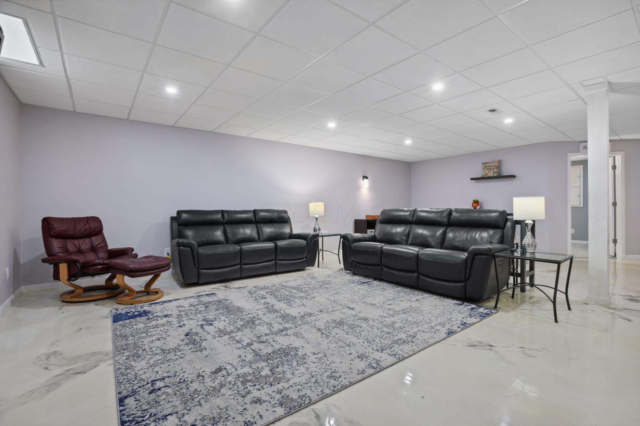 1865 Tournament Way, Grove City, Ohio image 33