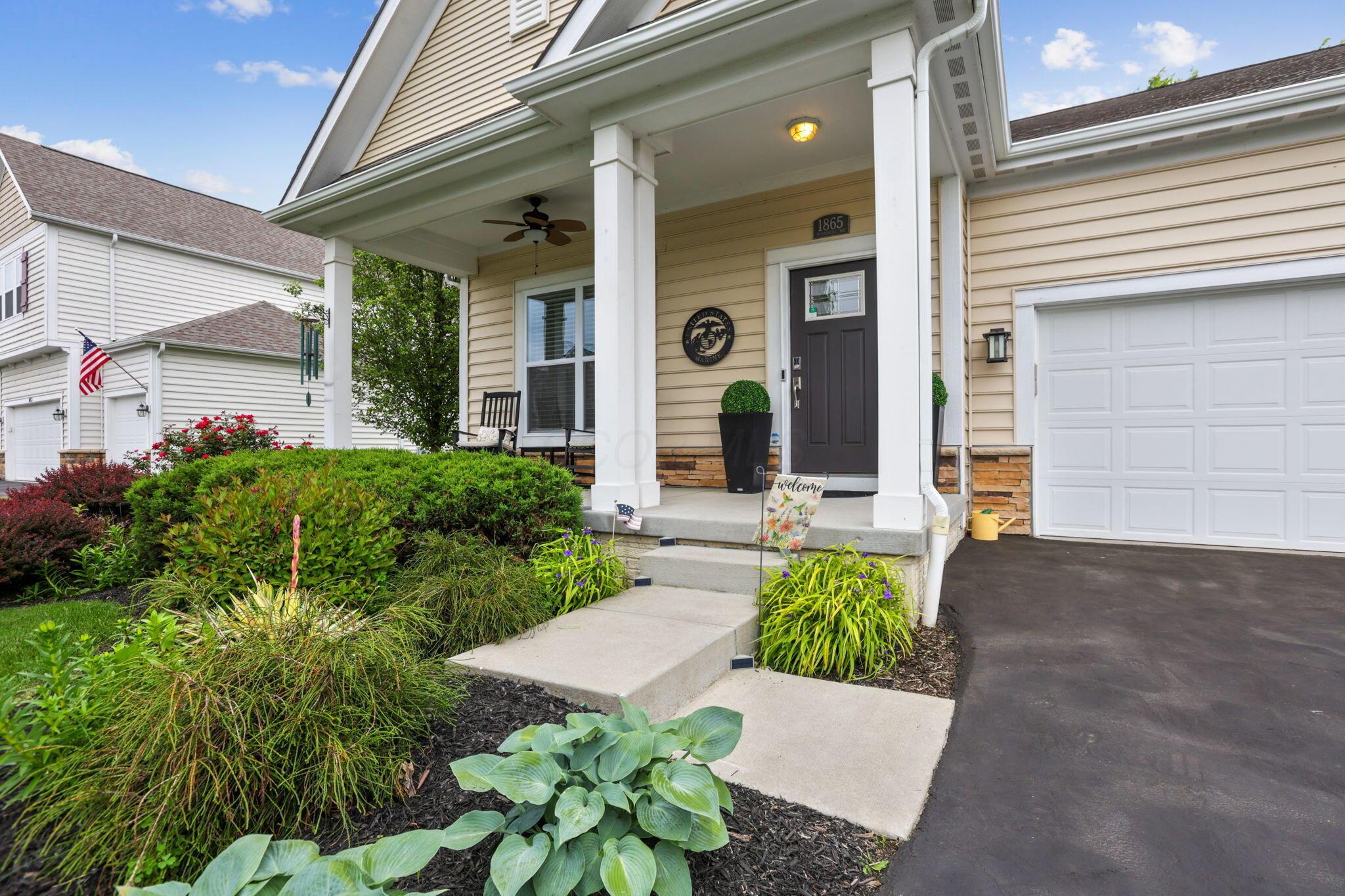 1865 Tournament Way, Grove City, Ohio image 2