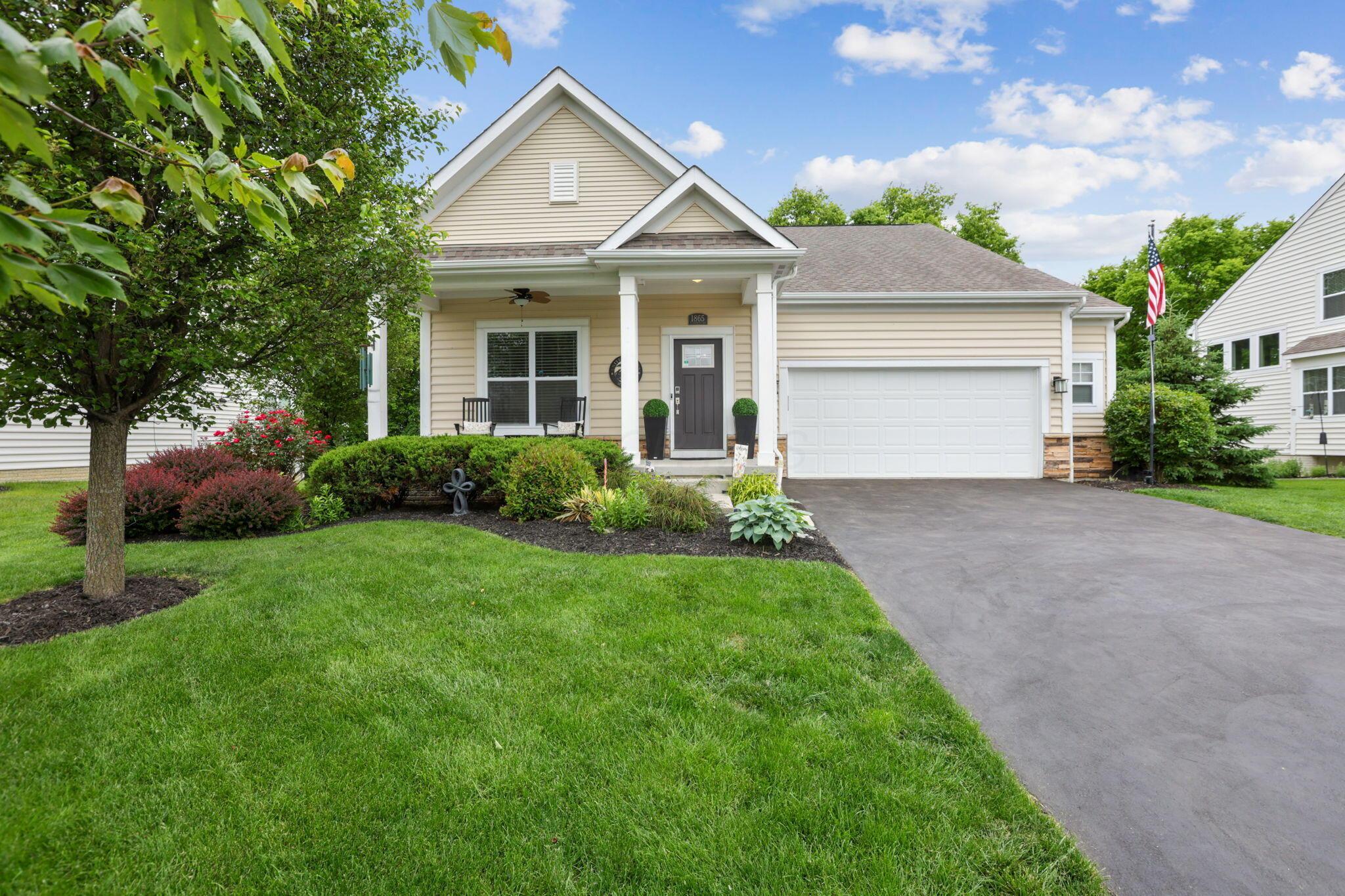 1865 Tournament Way, Grove City, Ohio image 1