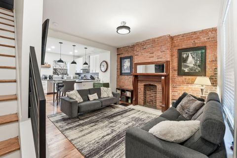 Tiny photo for 395 W 2nd Avenue, Columbus, OH 43201 (MLS # 225044475)