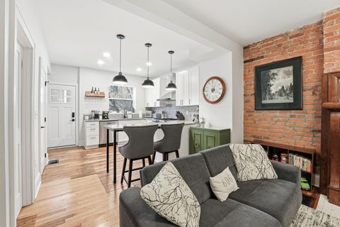 Tiny photo for 395 W 2nd Avenue, Columbus, OH 43201 (MLS # 225044475)