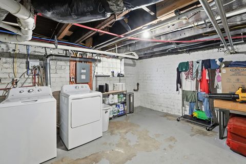 Tiny photo for 395 W 2nd Avenue, Columbus, OH 43201 (MLS # 225044475)