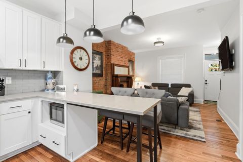 Tiny photo for 395 W 2nd Avenue, Columbus, OH 43201 (MLS # 225044475)