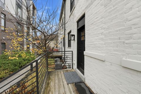 Tiny photo for 395 W 2nd Avenue, Columbus, OH 43201 (MLS # 225044475)