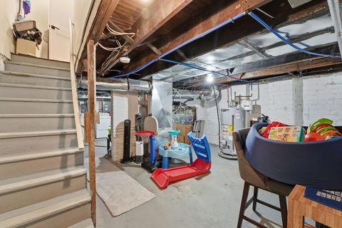 Tiny photo for 395 W 2nd Avenue, Columbus, OH 43201 (MLS # 225044475)