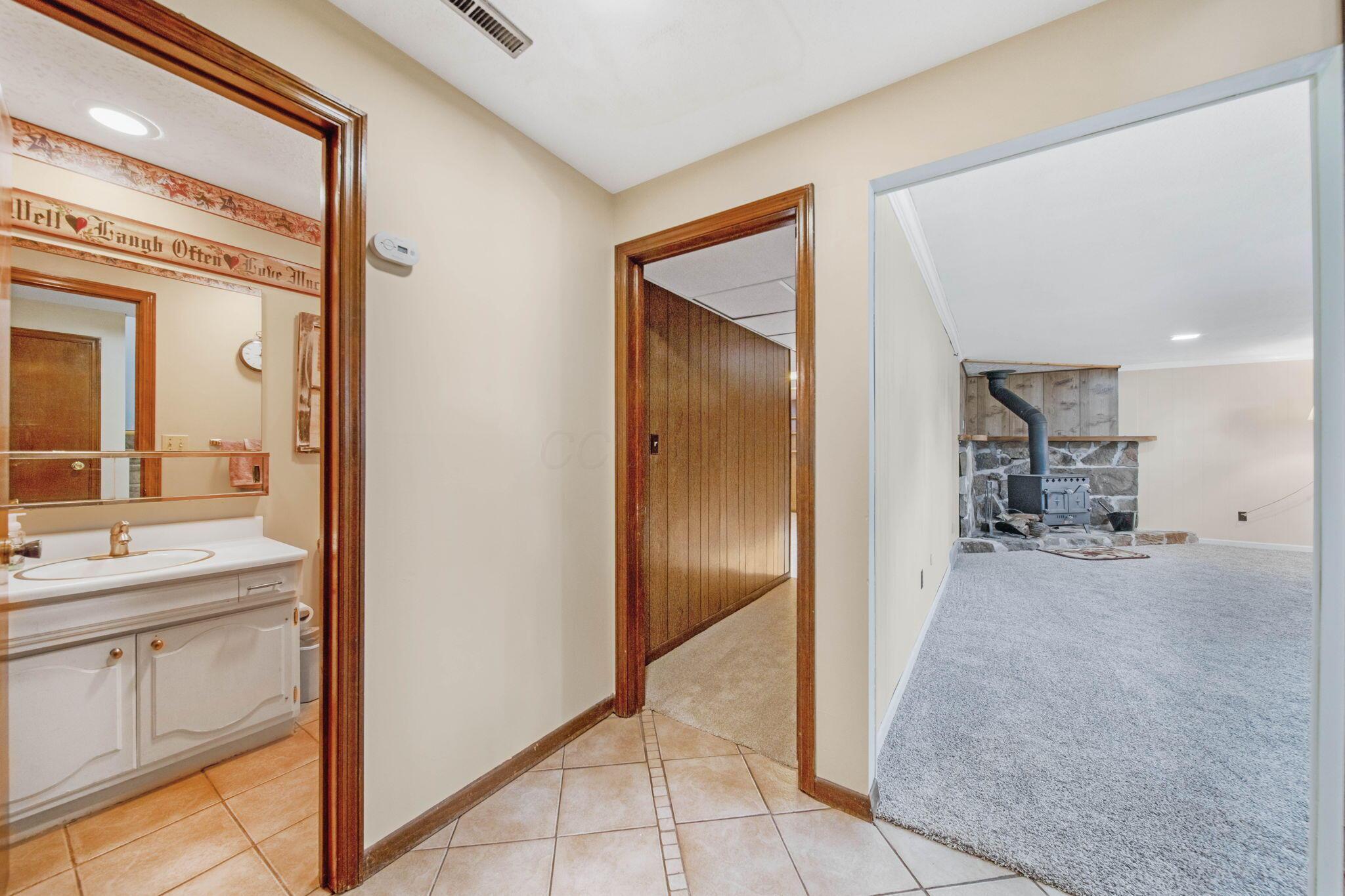 299 Sherwood Downs Rd, Newark, Ohio image 14