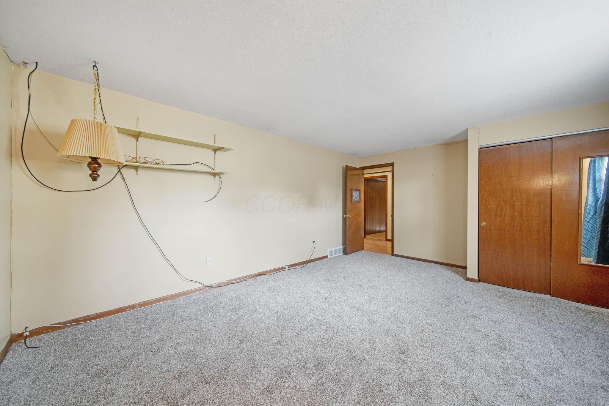 299 Sherwood Downs Rd, Newark, Ohio image 31