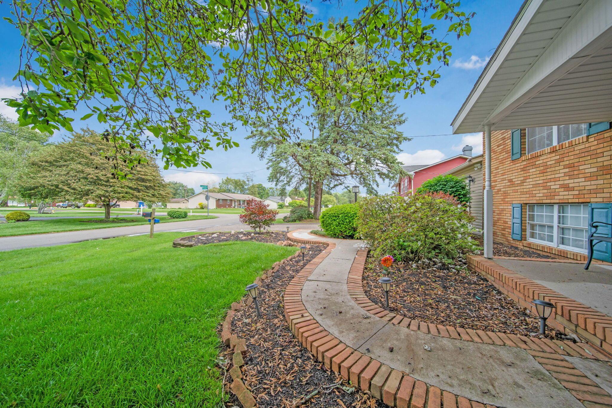 299 Sherwood Downs Rd, Newark, Ohio image 2