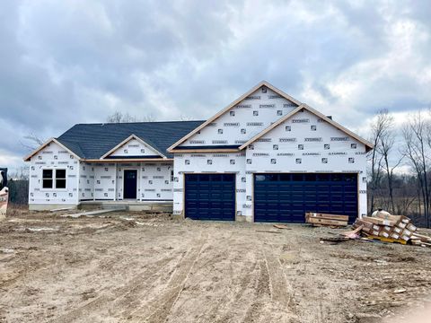 Photo of 603 Trapp Lane, Hopewell, OH 43746 (MLS # 225045289)