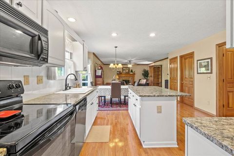 Tiny photo for 7809 Westbury Court, Dublin, OH 43016 (MLS # 225037792)