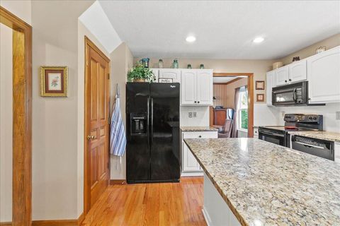 Tiny photo for 7809 Westbury Court, Dublin, OH 43016 (MLS # 225037792)