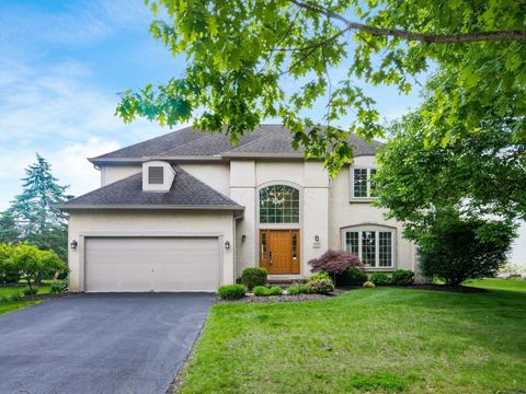 Photo of 7756 Fulmar Drive, Dublin, OH 43017 (MLS # 226018871)