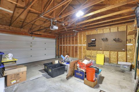 Tiny photo for 318 Griffiths Harbor Drive, Delaware, OH 43015 (MLS # 225044645)