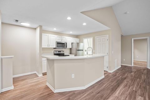 Apartment For Rent - 5027 Stratford Pine Lane<br/> Dublin, OH 43016