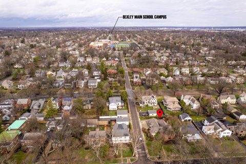 Tiny photo for 2604 Sherwood Road, Columbus, OH 43209 (MLS # 226007728)