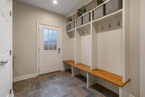 Tiny photo for 2604 Sherwood Road, Columbus, OH 43209 (MLS # 226007728)