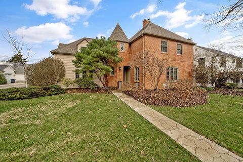 Tiny photo for 2604 Sherwood Road, Columbus, OH 43209 (MLS # 226007728)