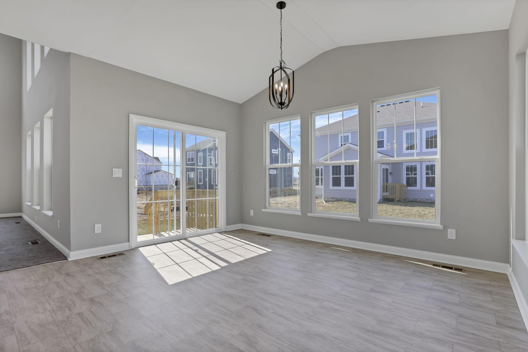 7071 Gorden Drive, Dublin, Ohio image 14