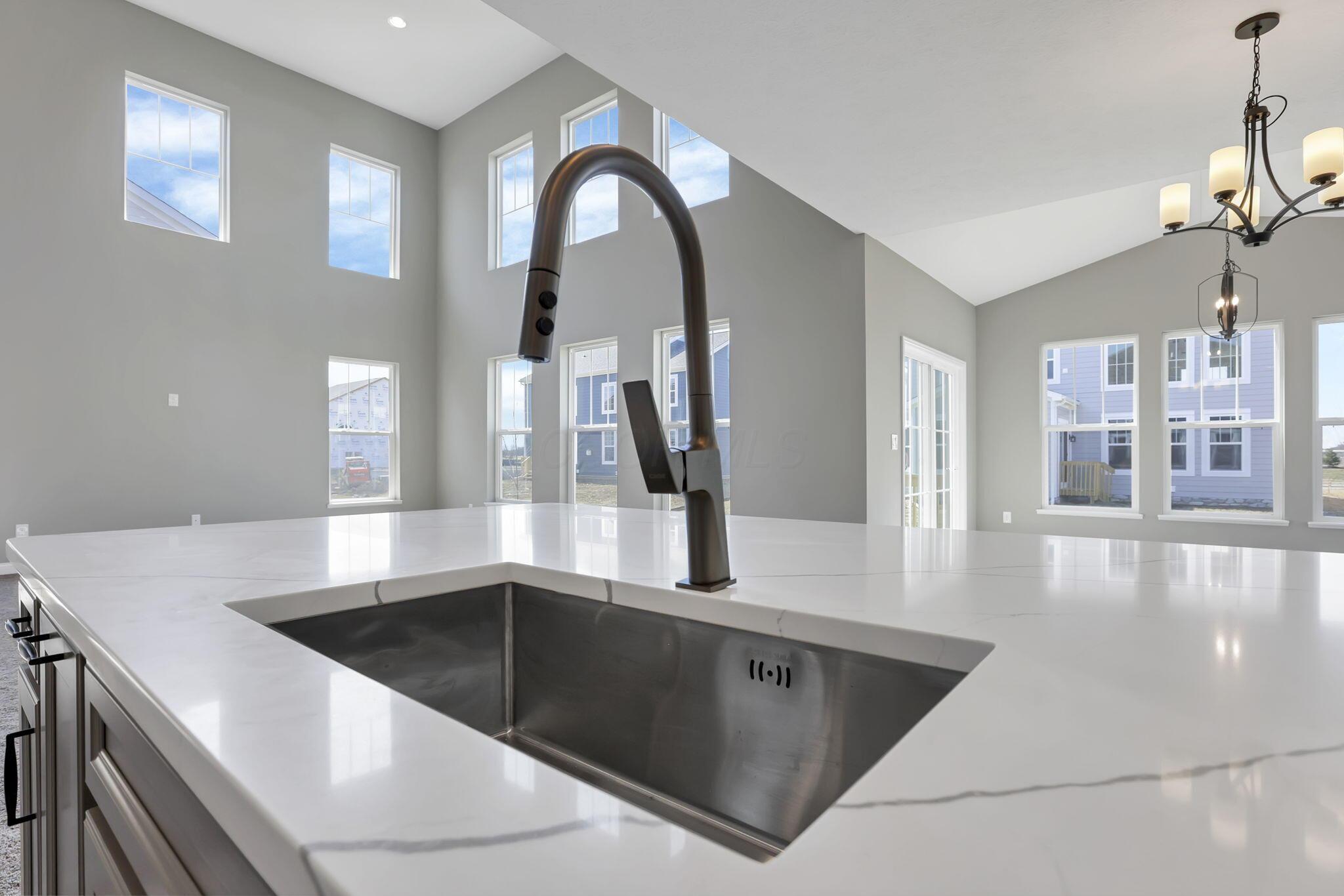 7071 Gorden Drive, Dublin, Ohio image 19