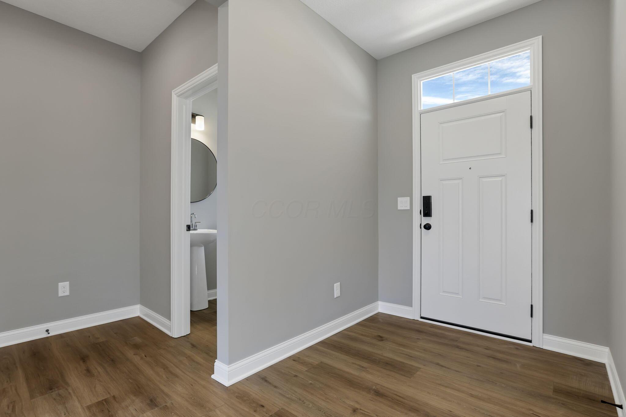 7071 Gorden Drive, Dublin, Ohio image 7
