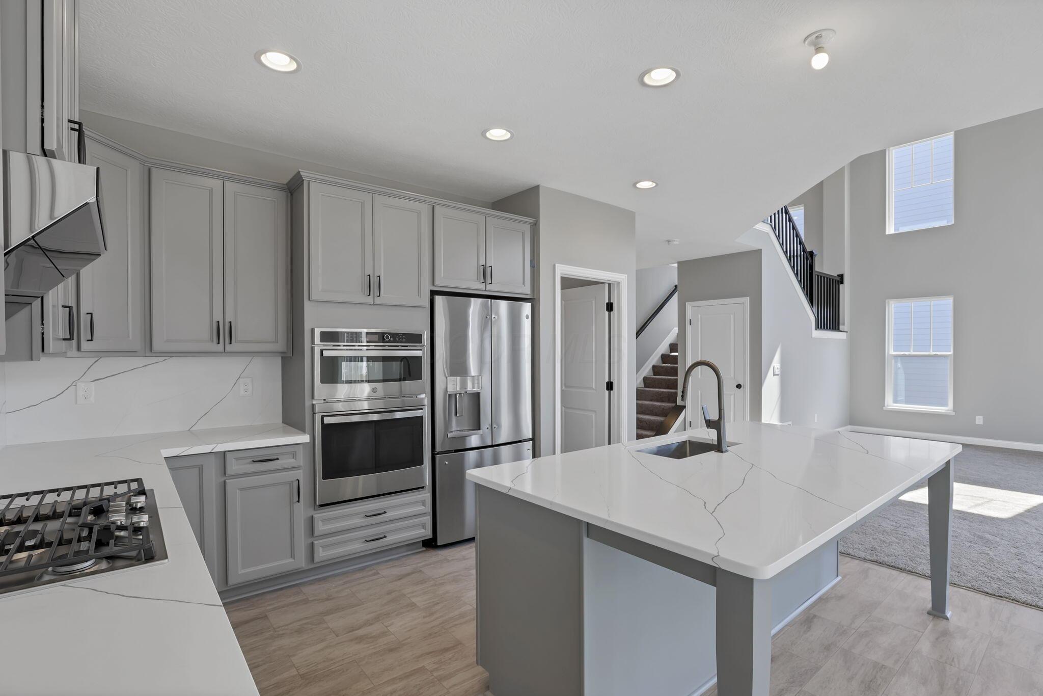7071 Gorden Drive, Dublin, Ohio image 17