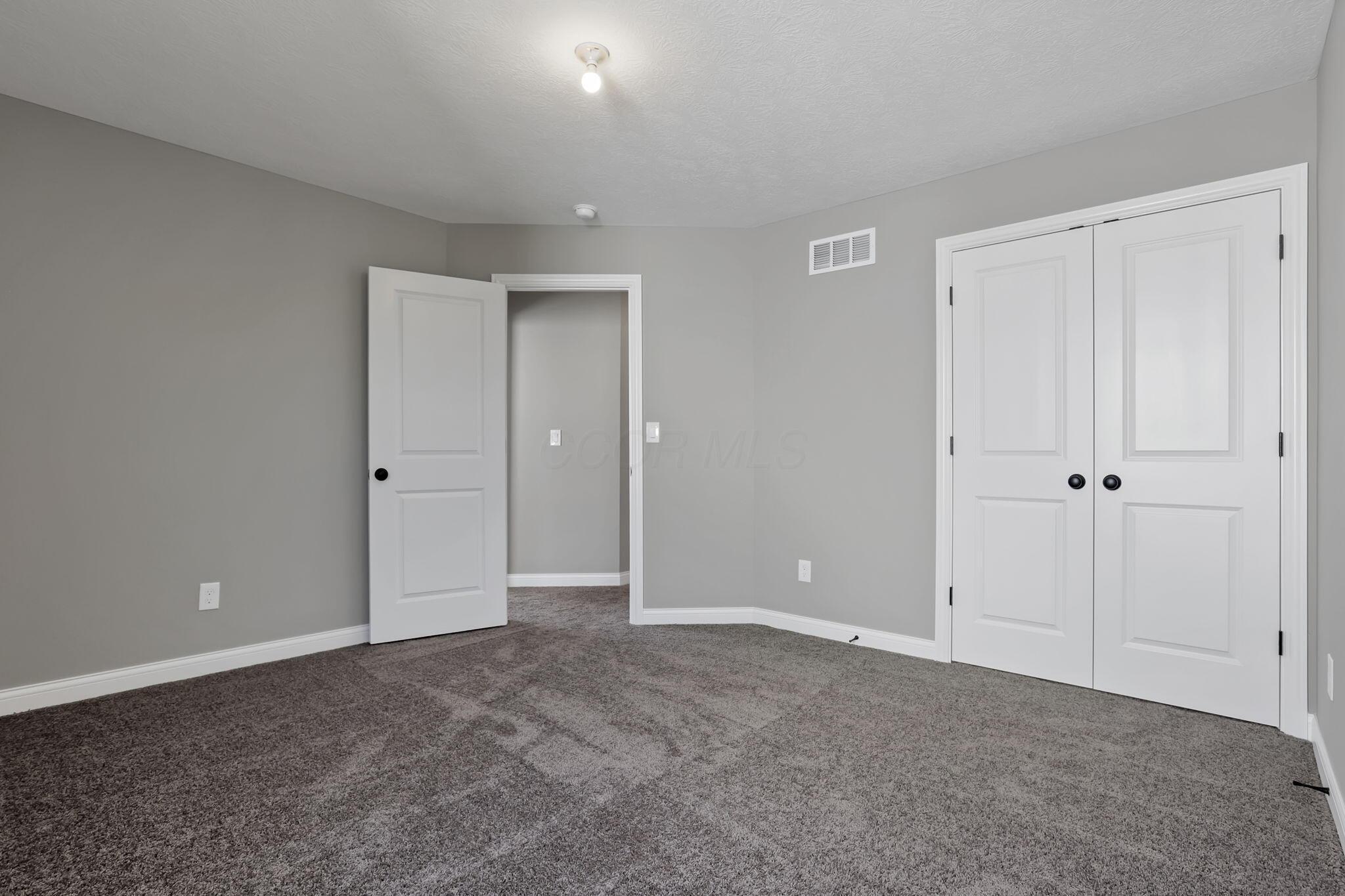 7071 Gorden Drive, Dublin, Ohio image 46