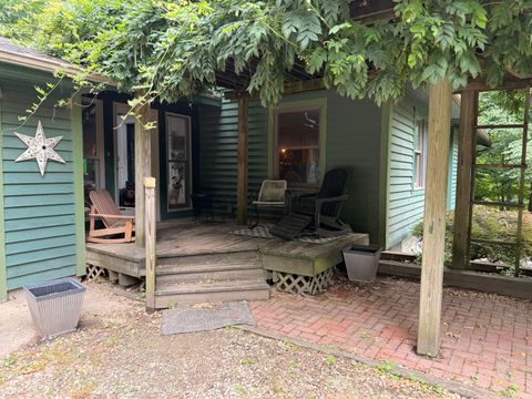 Photo of 1795 Welsh Hills Road NE, Granville, OH 43023 (MLS # 226024063)