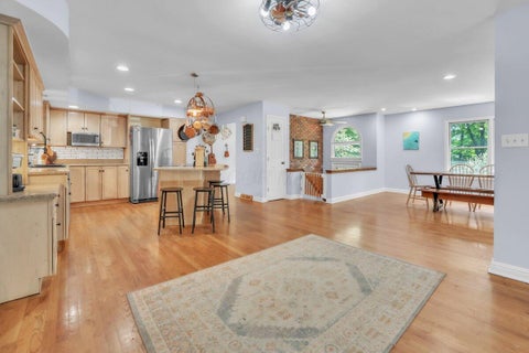 Photo for 1795 Welsh Hills Road NE