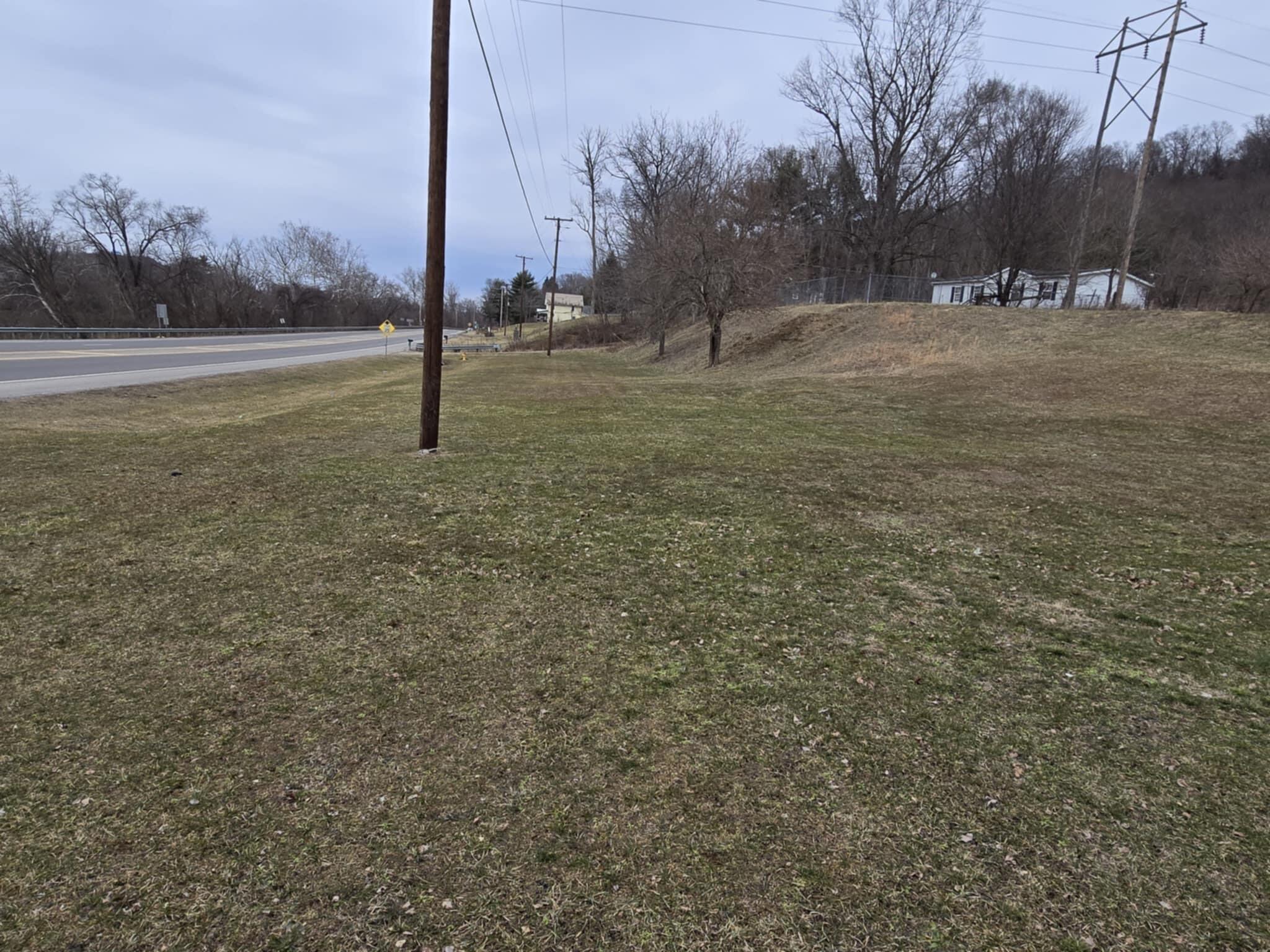 1650 S River Road, Zanesville, Ohio image 3