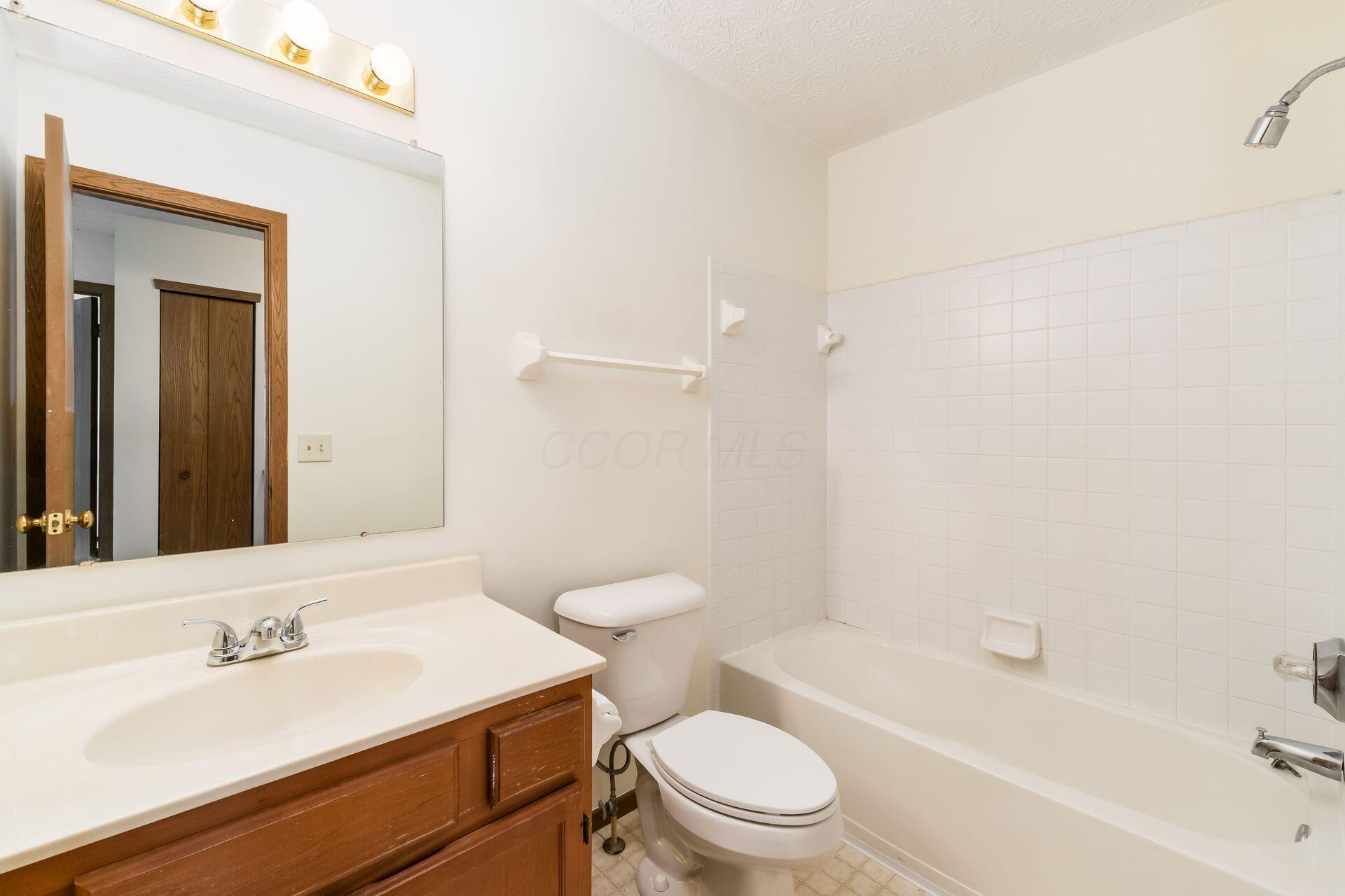 7214 Bellowind Court, Reynoldsburg, Ohio image 39
