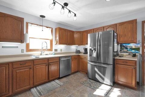 Tiny photo for 55 Roland Court, Pataskala, OH 43062 (MLS # 226002977)