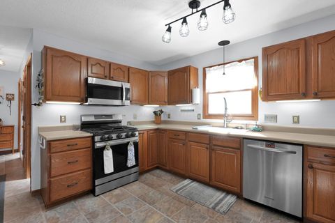 Tiny photo for 55 Roland Court, Pataskala, OH 43062 (MLS # 226002977)