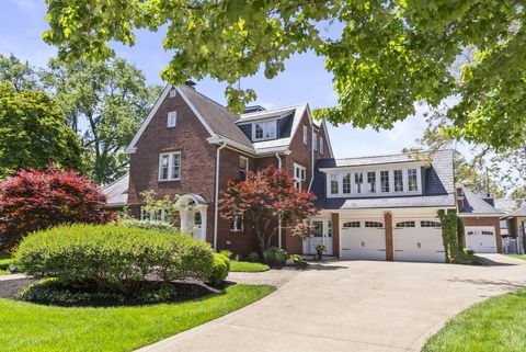 Photo of 1875 Roxbury Road, Upper Arlington, OH 43212 (MLS # 226017205)