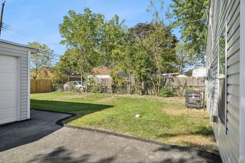 Tiny photo for 711 S Waverly Street, Columbus, OH 43213 (MLS # 225039539)