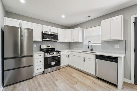 Tiny photo for 711 S Waverly Street, Columbus, OH 43213 (MLS # 225039539)