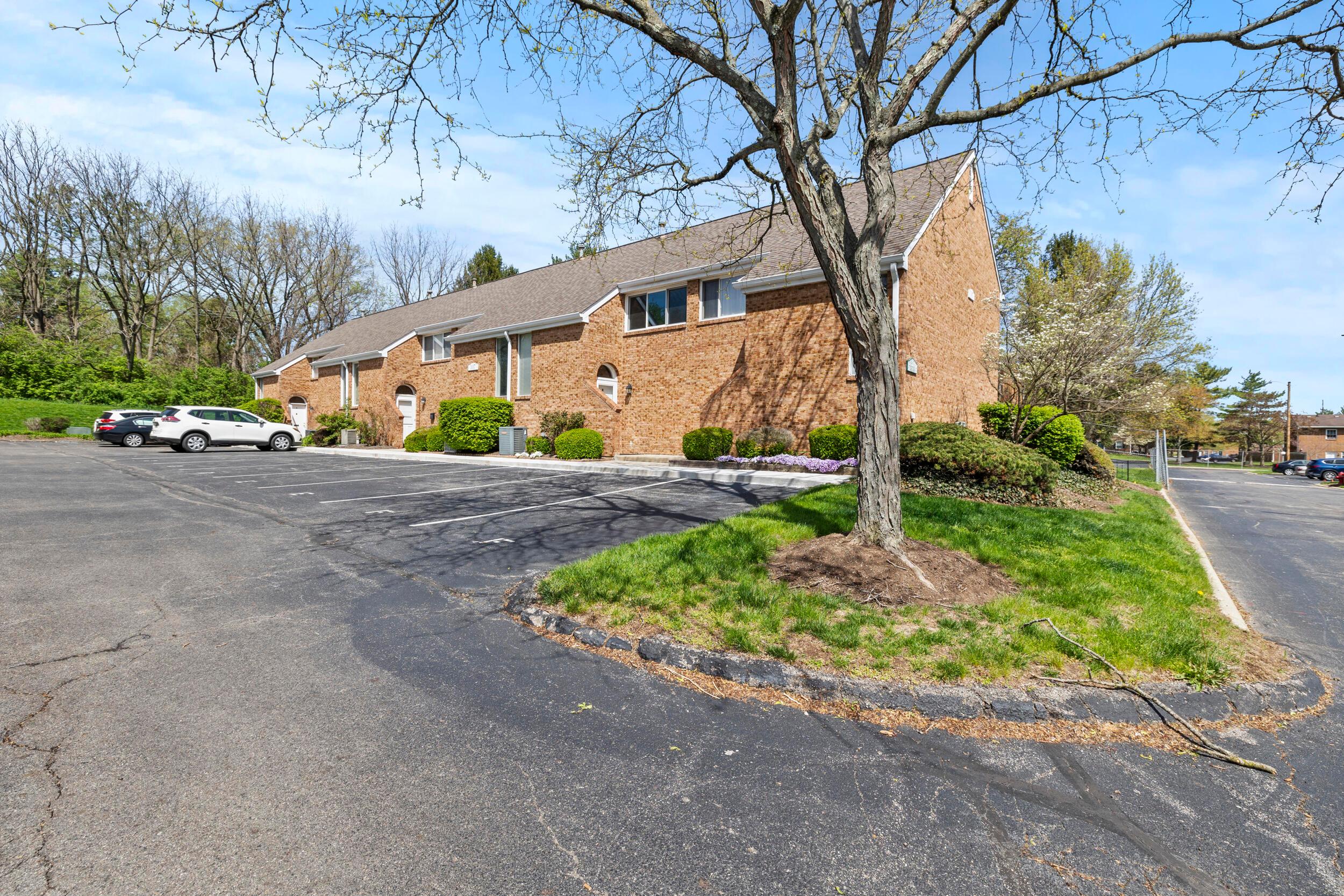 107 W Ticonderoga Drive #3E, Westerville, Ohio image 3