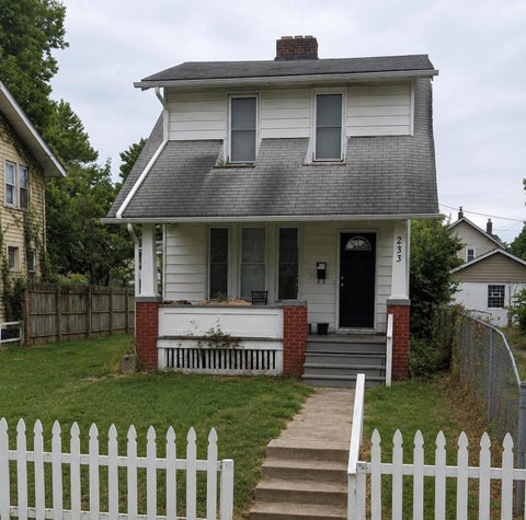 Photo of 233 Columbian, Columbus, OH 43223 (MLS # 226033768)
