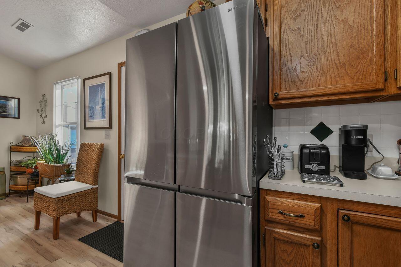 1324 Hillview Circle, Newark, Ohio image 13